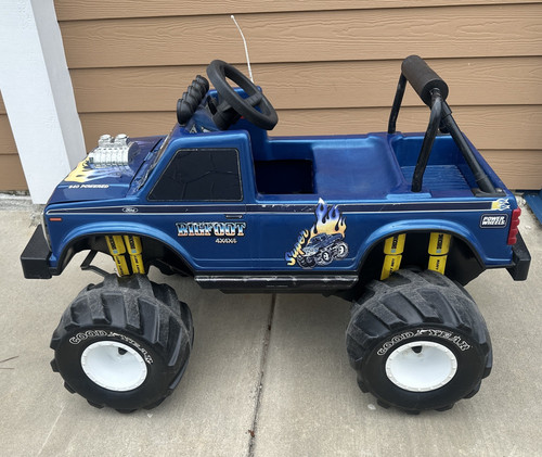 Vintage 1990 power wheels - power,